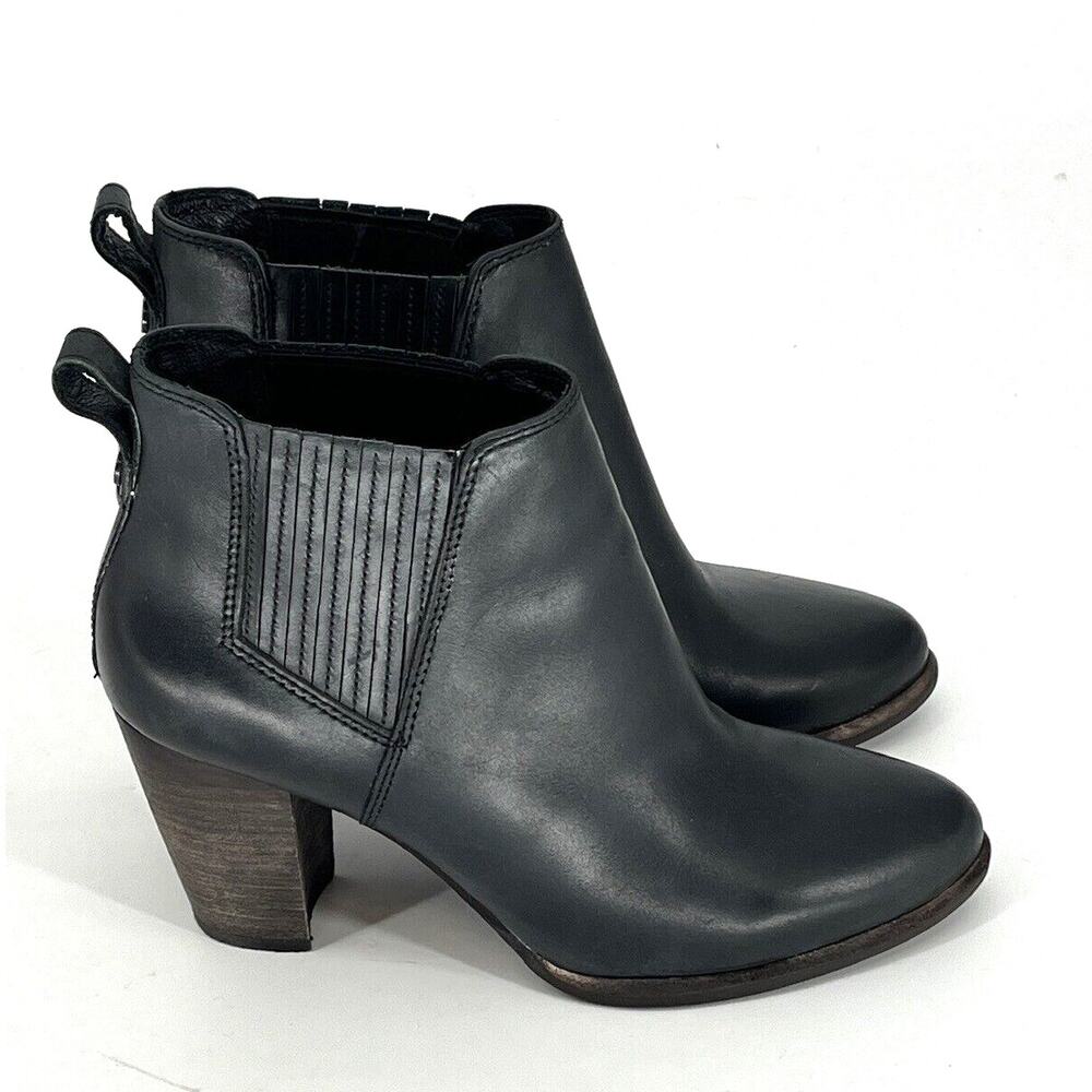 UGG Boots Women 7 Black Poppy Ankle Bootie 1008624 Block Heel Sheepskin Lined